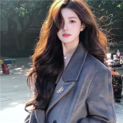 行走的鸡毛掸子